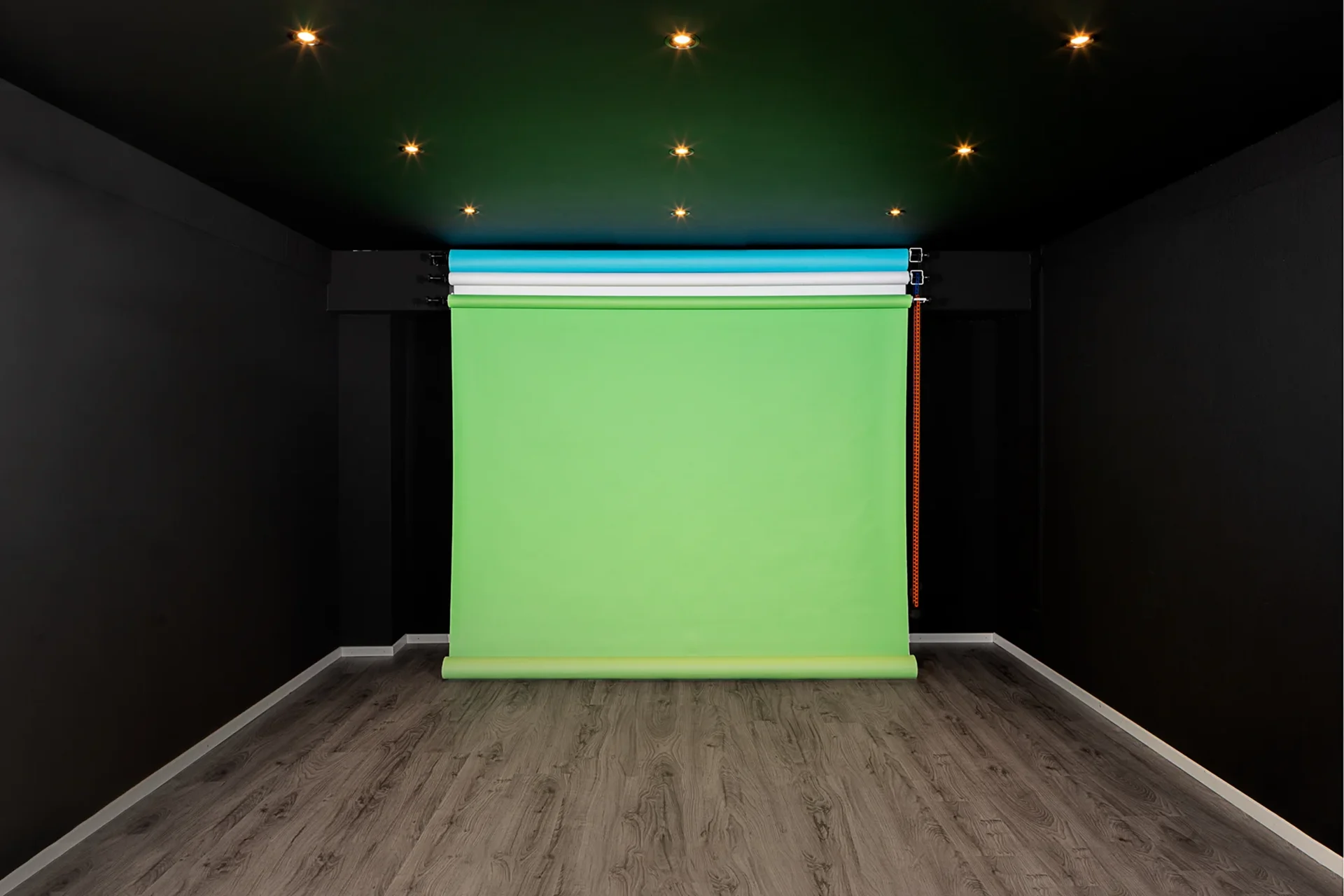 Cornland Studio - Studio d'enregistrement vidéo avec fonds de couleurs