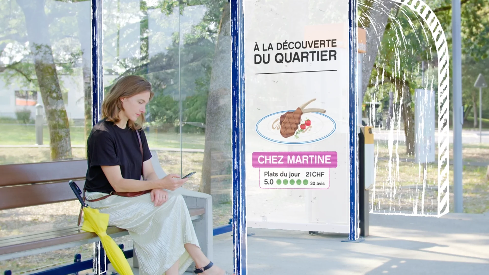 Cornland Studio - Une femme assise sur un banc attend son bus en regardant les horaires sur son téléphone portable